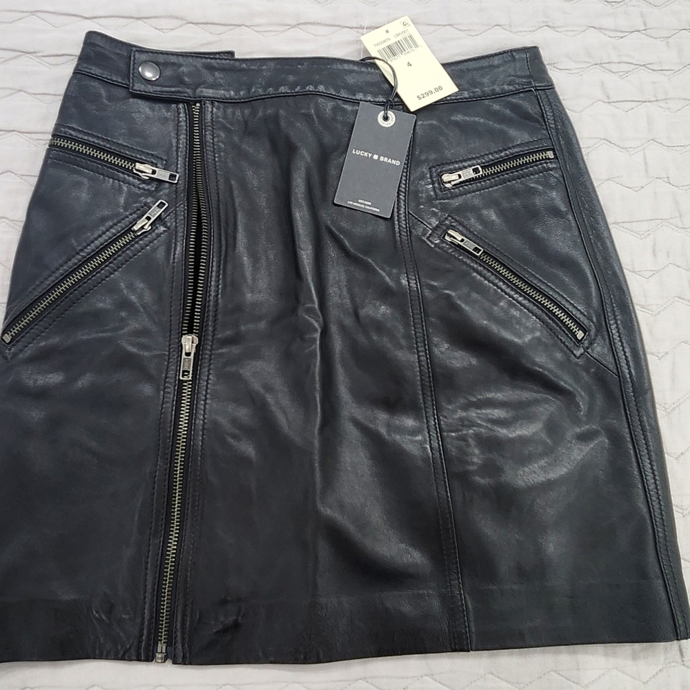Lucky brand skirt size 4